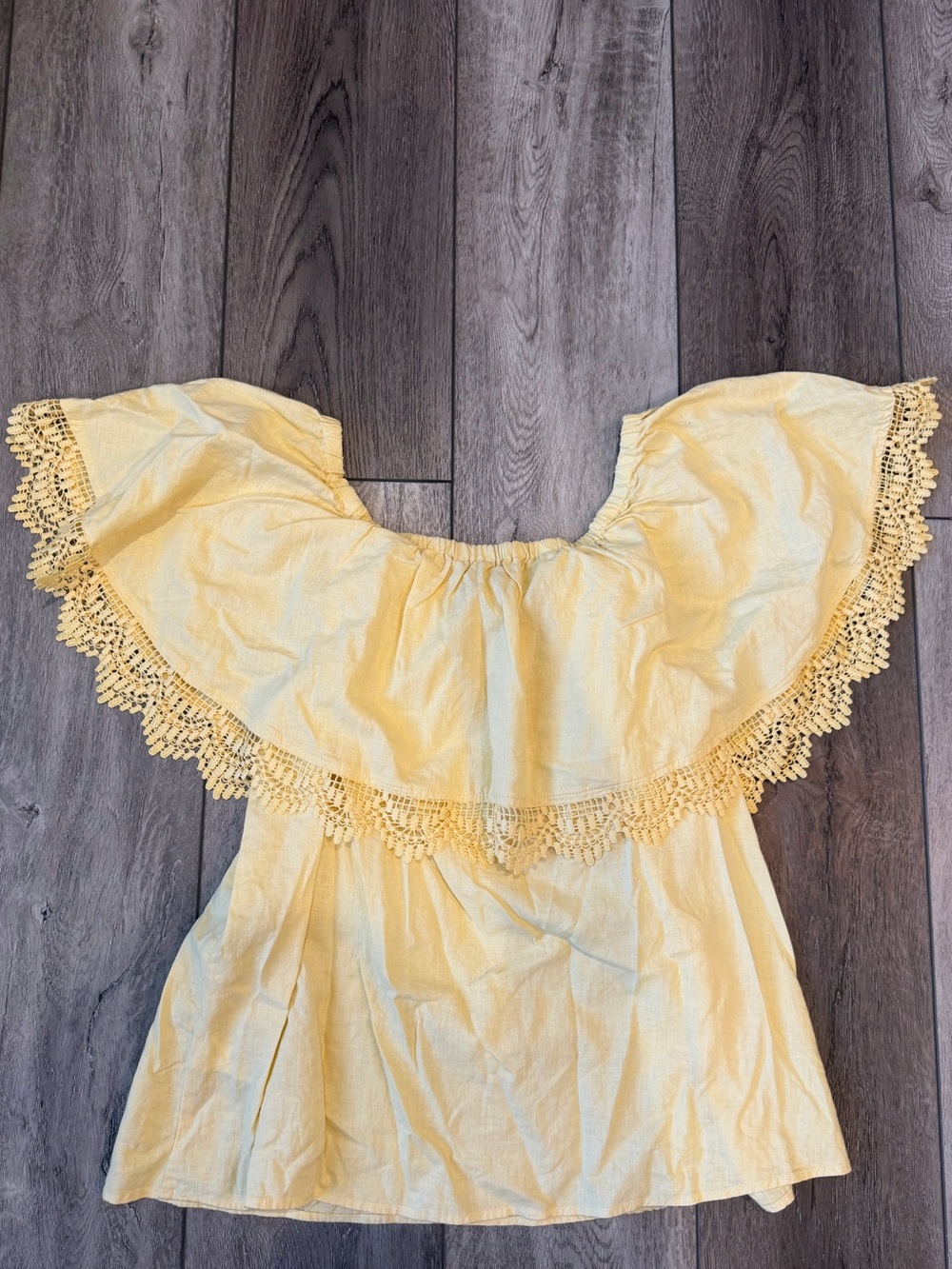 Cupio Pale Yellow Crochet-Trim Off-Shoulder Linen Blouse - Picture 5 of 6